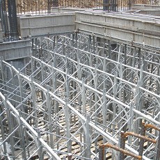 鷹架工廠專業團隊成員，負責活動式鷹架買賣服務