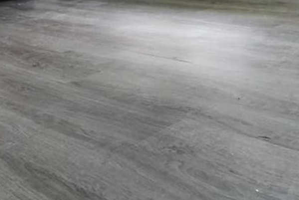 樓梯木紋地板施作