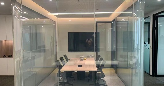 真心玻璃團隊為台中客戶規劃電控玻璃解決方案