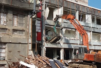 鼠哥拆除工程進行龍井房屋拆除現場